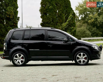 Чорний Фольксваген Туран, об'ємом двигуна 1.97 л та пробігом 279 тис. км за 8800 $, фото 57 на Automoto.ua