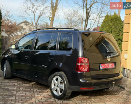 Чорний Фольксваген Туран, об'ємом двигуна 1.4 л та пробігом 148 тис. км за 5999 $, фото 21 на Automoto.ua