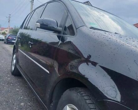 Черный Фольксваген Туран, объемом двигателя 1.97 л и пробегом 240 тыс. км за 8700 $, фото 6 на Automoto.ua