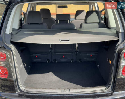 Чорний Фольксваген Туран, об'ємом двигуна 1.4 л та пробігом 220 тис. км за 8350 $, фото 28 на Automoto.ua