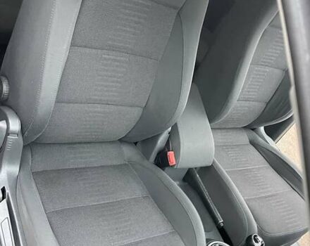 Черный Фольксваген Туран, объемом двигателя 1.4 л и пробегом 194 тыс. км за 6555 $, фото 216 на Automoto.ua