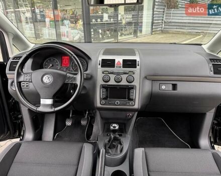 Чорний Фольксваген Туран, об'ємом двигуна 1.4 л та пробігом 190 тис. км за 6950 $, фото 20 на Automoto.ua