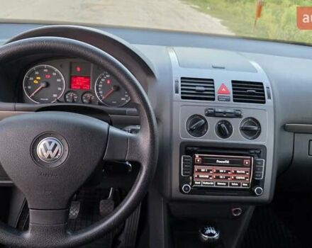 Черный Фольксваген Туран, объемом двигателя 1.4 л и пробегом 194 тыс. км за 7600 $, фото 18 на Automoto.ua