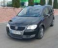Чорний Фольксваген Туран, об'ємом двигуна 1.6 л та пробігом 161 тис. км за 8750 $, фото 1 на Automoto.ua