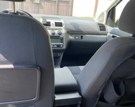 Чорний Фольксваген Туран, об'ємом двигуна 1.4 л та пробігом 270 тис. км за 6800 $, фото 21 на Automoto.ua