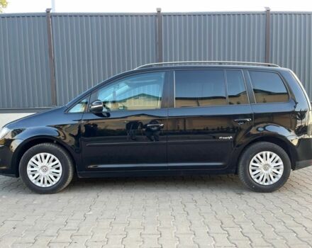 Черный Фольксваген Туран, объемом двигателя 1.6 л и пробегом 240 тыс. км за 8100 $, фото 6 на Automoto.ua