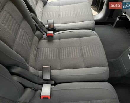 Черный Фольксваген Туран, объемом двигателя 1.4 л и пробегом 194 тыс. км за 6555 $, фото 139 на Automoto.ua