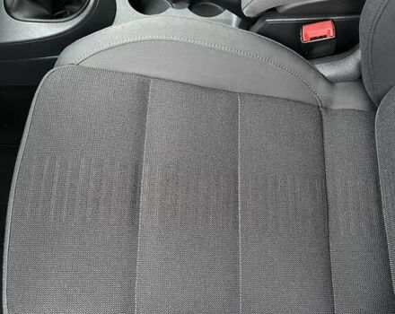 Черный Фольксваген Туран, объемом двигателя 1.4 л и пробегом 194 тыс. км за 6555 $, фото 50 на Automoto.ua