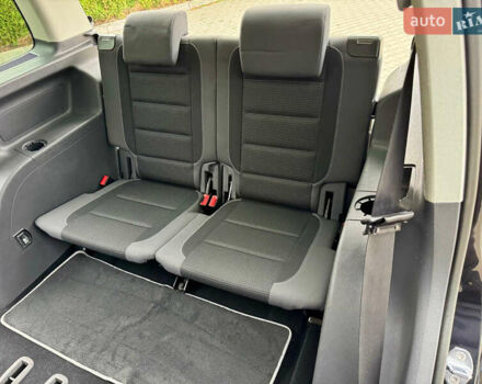 Черный Фольксваген Туран, объемом двигателя 1.4 л и пробегом 190 тыс. км за 7200 $, фото 46 на Automoto.ua