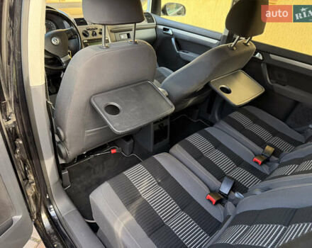 Чорний Фольксваген Туран, об'ємом двигуна 1.4 л та пробігом 148 тис. км за 5999 $, фото 43 на Automoto.ua