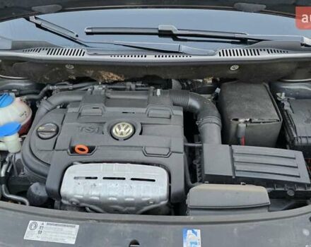 Черный Фольксваген Туран, объемом двигателя 1.4 л и пробегом 194 тыс. км за 7600 $, фото 17 на Automoto.ua