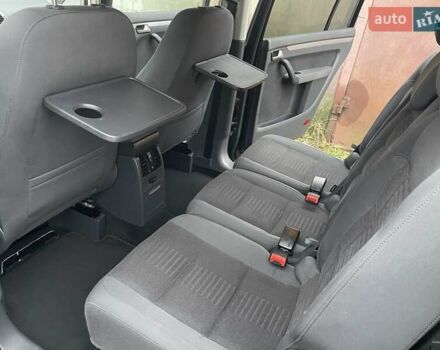 Черный Фольксваген Туран, объемом двигателя 1.4 л и пробегом 194 тыс. км за 6555 $, фото 121 на Automoto.ua