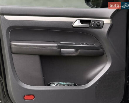 Чорний Фольксваген Туран, об'ємом двигуна 1.97 л та пробігом 279 тис. км за 8800 $, фото 23 на Automoto.ua