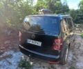 Черный Фольксваген Туран, объемом двигателя 1.4 л и пробегом 200 тыс. км за 6628 $, фото 2 на Automoto.ua
