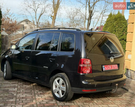 Чорний Фольксваген Туран, об'ємом двигуна 1.4 л та пробігом 148 тис. км за 5999 $, фото 22 на Automoto.ua