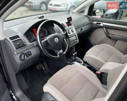 Черный Фольксваген Туран, объемом двигателя 1.4 л и пробегом 195 тыс. км за 7600 $, фото 9 на Automoto.ua