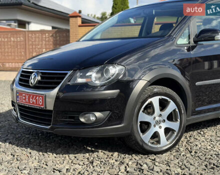 Чорний Фольксваген Туран, об'ємом двигуна 1.4 л та пробігом 220 тис. км за 8350 $, фото 2 на Automoto.ua