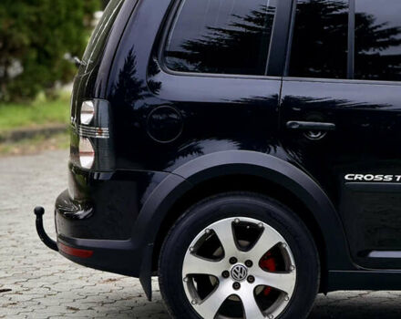 Чорний Фольксваген Туран, об'ємом двигуна 1.97 л та пробігом 279 тис. км за 8800 $, фото 64 на Automoto.ua