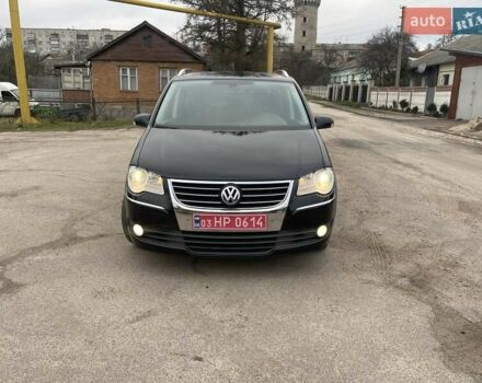 Черный Фольксваген Туран, объемом двигателя 1.4 л и пробегом 194 тыс. км за 6555 $, фото 99 на Automoto.ua