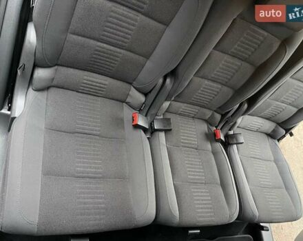 Черный Фольксваген Туран, объемом двигателя 1.4 л и пробегом 194 тыс. км за 6555 $, фото 145 на Automoto.ua