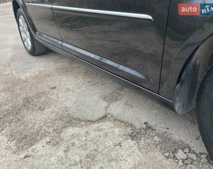 Черный Фольксваген Туран, объемом двигателя 1.4 л и пробегом 194 тыс. км за 6555 $, фото 5 на Automoto.ua