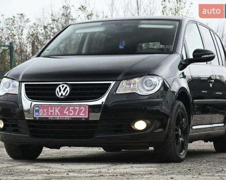 Черный Фольксваген Туран, объемом двигателя 1.6 л и пробегом 152 тыс. км за 7600 $, фото 4 на Automoto.ua