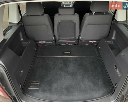 Черный Фольксваген Туран, объемом двигателя 1.4 л и пробегом 194 тыс. км за 6555 $, фото 195 на Automoto.ua