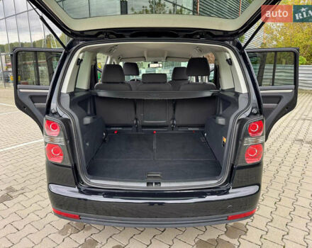 Черный Фольксваген Туран, объемом двигателя 1.4 л и пробегом 190 тыс. км за 7200 $, фото 40 на Automoto.ua