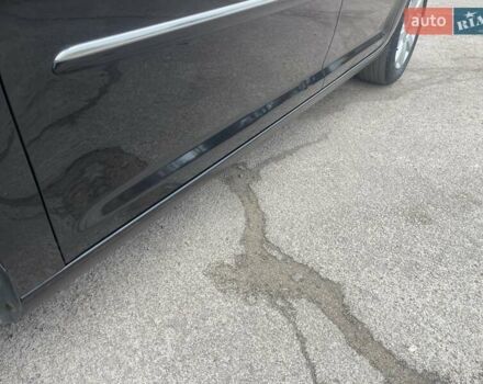 Черный Фольксваген Туран, объемом двигателя 1.4 л и пробегом 194 тыс. км за 6555 $, фото 21 на Automoto.ua