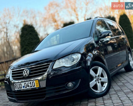 Черный Фольксваген Туран, объемом двигателя 2 л и пробегом 292 тыс. км за 8850 $, фото 20 на Automoto.ua