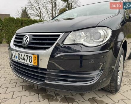 Чорний Фольксваген Туран, об'ємом двигуна 1.6 л та пробігом 147 тис. км за 8400 $, фото 19 на Automoto.ua