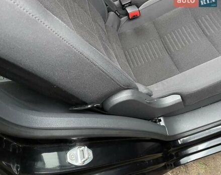 Черный Фольксваген Туран, объемом двигателя 1.4 л и пробегом 194 тыс. км за 6555 $, фото 136 на Automoto.ua