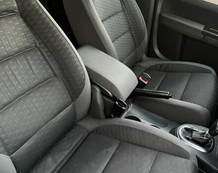 Черный Фольксваген Туран, объемом двигателя 1.9 л и пробегом 353 тыс. км за 6699 $, фото 34 на Automoto.ua