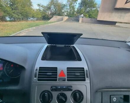 Чорний Фольксваген Туран, об'ємом двигуна 1.39 л та пробігом 170 тис. км за 7500 $, фото 2 на Automoto.ua