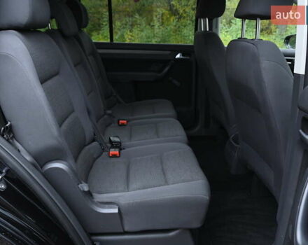 Черный Фольксваген Туран, объемом двигателя 1.6 л и пробегом 152 тыс. км за 7600 $, фото 23 на Automoto.ua