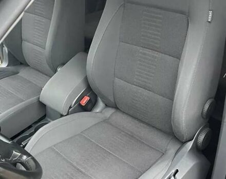 Черный Фольксваген Туран, объемом двигателя 1.4 л и пробегом 194 тыс. км за 6555 $, фото 64 на Automoto.ua