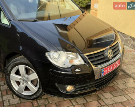 Чорний Фольксваген Туран, об'ємом двигуна 1.4 л та пробігом 148 тис. км за 5999 $, фото 65 на Automoto.ua