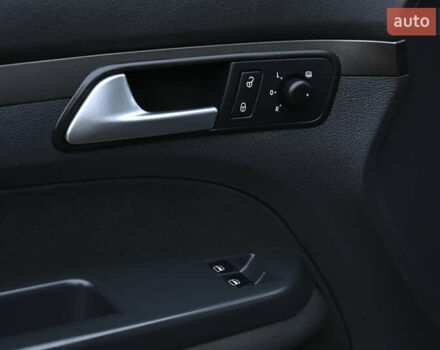 Черный Фольксваген Туран, объемом двигателя 1.6 л и пробегом 152 тыс. км за 7600 $, фото 13 на Automoto.ua