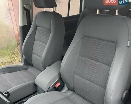 Черный Фольксваген Туран, объемом двигателя 1.4 л и пробегом 194 тыс. км за 6555 $, фото 63 на Automoto.ua