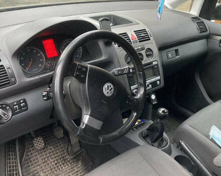 Чорний Фольксваген Туран, об'ємом двигуна 1.39 л та пробігом 195 тис. км за 7100 $, фото 1 на Automoto.ua