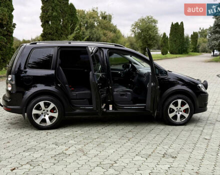 Чорний Фольксваген Туран, об'ємом двигуна 1.97 л та пробігом 279 тис. км за 8800 $, фото 38 на Automoto.ua