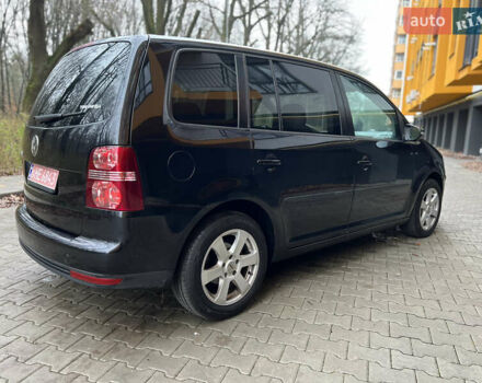 Черный Фольксваген Туран, объемом двигателя 1.6 л и пробегом 180 тыс. км за 8200 $, фото 20 на Automoto.ua
