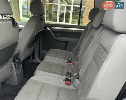 Черный Фольксваген Туран, объемом двигателя 1.4 л и пробегом 194 тыс. км за 6555 $, фото 230 на Automoto.ua