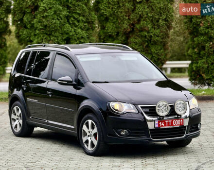 Чорний Фольксваген Туран, об'ємом двигуна 1.97 л та пробігом 279 тис. км за 8800 $, фото 68 на Automoto.ua