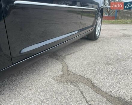 Черный Фольксваген Туран, объемом двигателя 1.4 л и пробегом 194 тыс. км за 6555 $, фото 22 на Automoto.ua