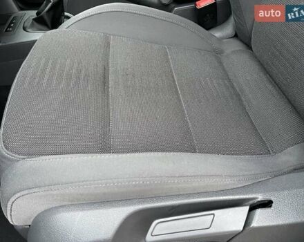 Черный Фольксваген Туран, объемом двигателя 1.4 л и пробегом 194 тыс. км за 6555 $, фото 51 на Automoto.ua