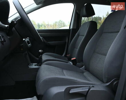 Черный Фольксваген Туран, объемом двигателя 1.6 л и пробегом 152 тыс. км за 7600 $, фото 15 на Automoto.ua