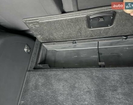 Черный Фольксваген Туран, объемом двигателя 1.4 л и пробегом 194 тыс. км за 6555 $, фото 199 на Automoto.ua