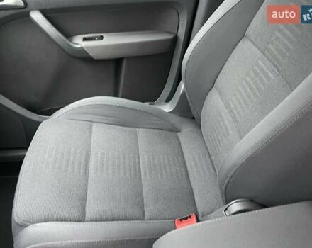 Черный Фольксваген Туран, объемом двигателя 1.4 л и пробегом 194 тыс. км за 6555 $, фото 58 на Automoto.ua