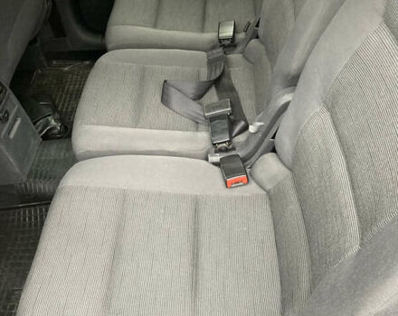 Чорний Фольксваген Туран, об'ємом двигуна 1.39 л та пробігом 195 тис. км за 7100 $, фото 3 на Automoto.ua